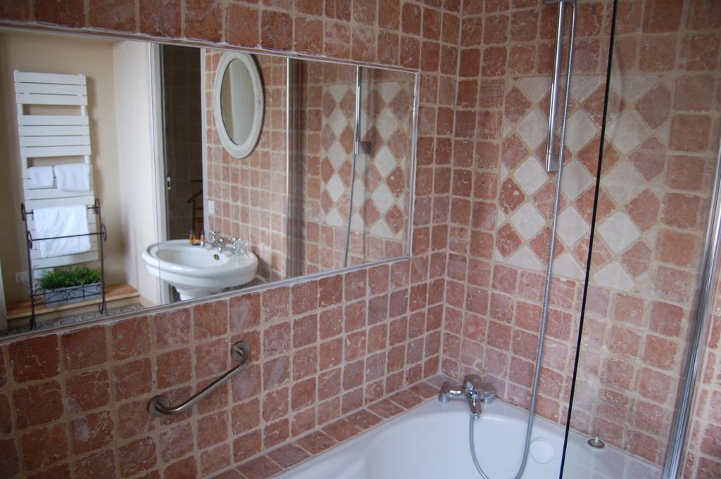 Le Manoir Du Menillet Panzió Bornel Szoba fotó