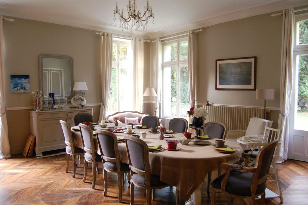 Le Manoir Du Menillet Panzió Bornel Kültér fotó